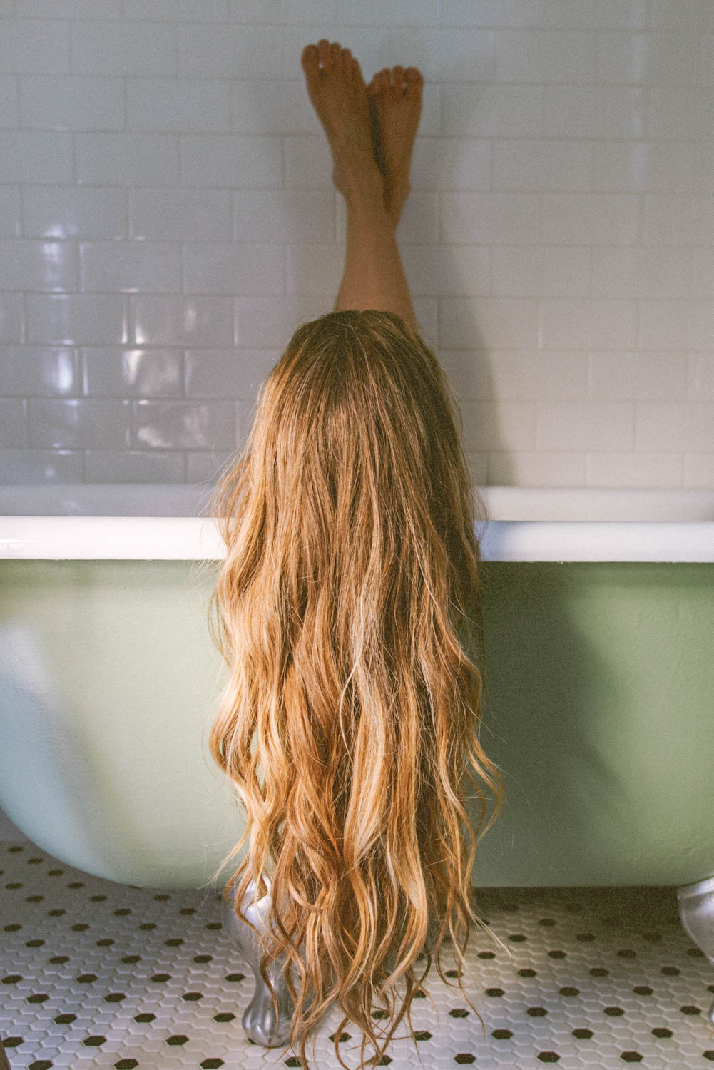 Organic incenses, ethical crystals and other soul treats for your everyday magic