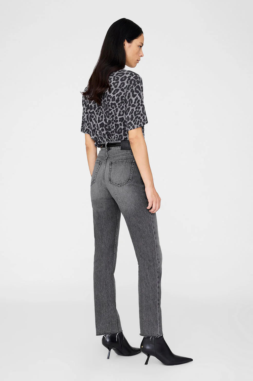 Cohen tee grey leopard from anine bing