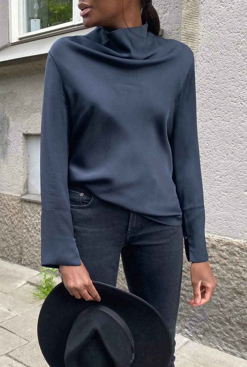 Ayumi silk blouse from Ahlvar Gallery