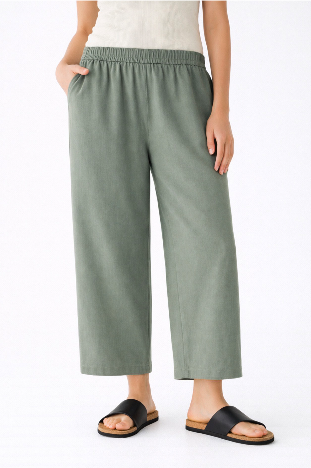 Com linen trousers in Khaki from movesgood