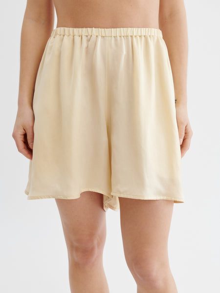 Allure Shorts Pale