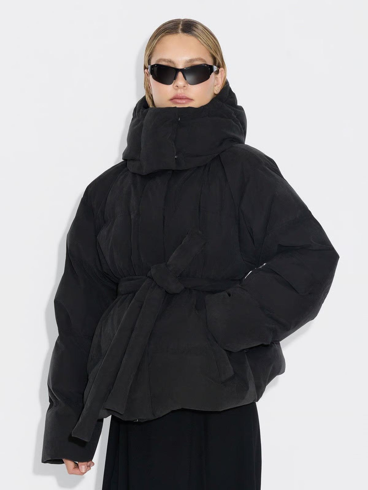Holzweiler Steilia down jacket brushed black